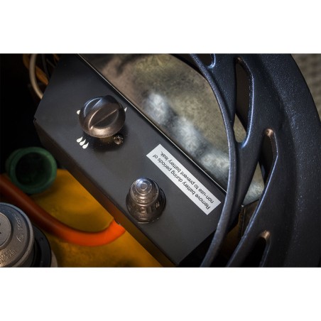 Poêle à gaz Fonte véritable 3.4KW NOIR Chauffage au gaz avec Effet feu de bois Provence UNIVERSAL