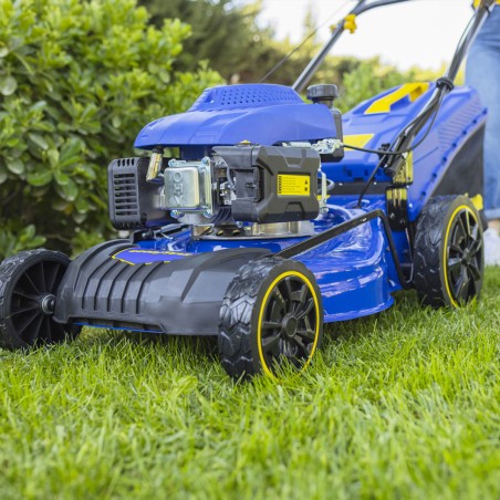 Tondeuse thermique Autotractée 7.5CV Moteur 4T OHV 224 Cm3 Grandes Surfaces de travail GOODYEAR