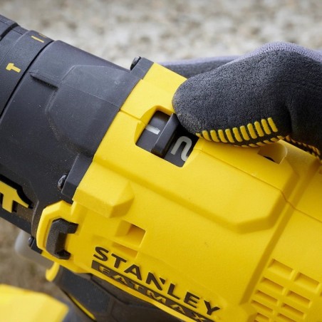 Visseuse à chocs 18V V20 + 2 batteries lithium 2 Ah- 50 Nm + Chargeur Rapide Mallette STANLEY FATMAX SFMCD711D22