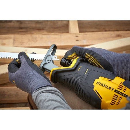 Scie sabre 18 V + 2 batteries Lithium 2 Ah + Lame + Mallette + Chargeur rapide STANLEY FATMAX
