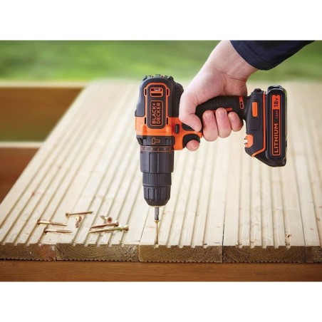 Perceuse à percussion sans fil 18V + Batterie lithium 1,5Ah Black + Decker + Chargeur + Coffret rangement