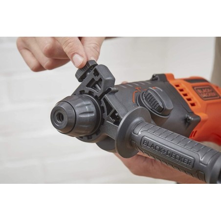 Marteau burineur 650W 1,4 Joules SDS + Poignée souple BLACK & DECKER BEHS01