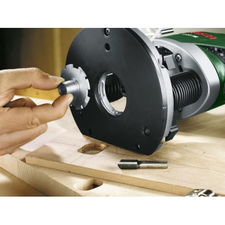 Défonceuse 1200W BOSCH POF 1200 AE Système SDS Softgrip.