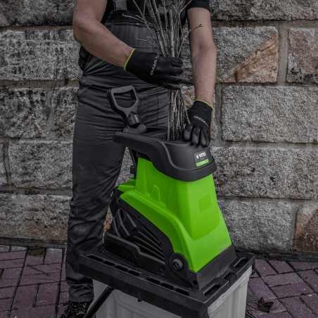 Broyeur de végétaux 2500W Bac 45L Coupe Branches 45mm Elagage Jardinage Taillage VITO