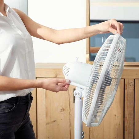 Ventilateur sur Pied 60W Ø40cm 3 vitesses Oscillation/inclinaison réglable BLACK & DECKER