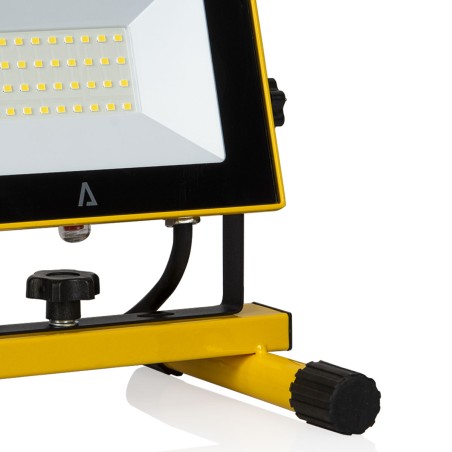 Projecteur LED portable 30W 2700Lm 6500K Extérieur/Intérieur IP65 ASLO