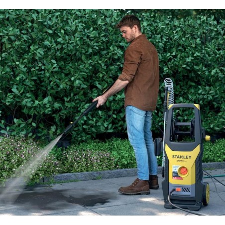 Nettoyeur haute pression 2200W 160 Bar 460 L/h 2en1 Fonction lavage et Pulvérisateur Stanley