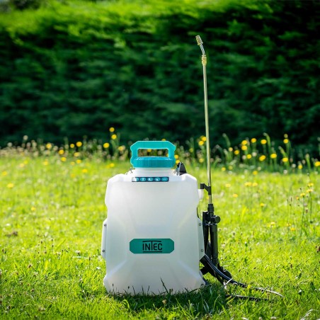 Pulvérisateur à batterie 20V 12L 5 Bar + 2 Batteries lithium 4.0Ah + Chargeur + 2 Lances Fibre et Inox + 4 buses INTEC