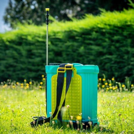 Pulvérisateur Electrique 16L à Batterie 8.0Ah + Lance Télescopique INOX + 3 Buses + Chargeur KZ GARDEN