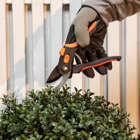 Sécateur de jardin Lame en Acier Trempé 20.3cm - Ciseaux de Jardin Coupe 13mm Plantes, Haies et Fleurs  Black&Decker